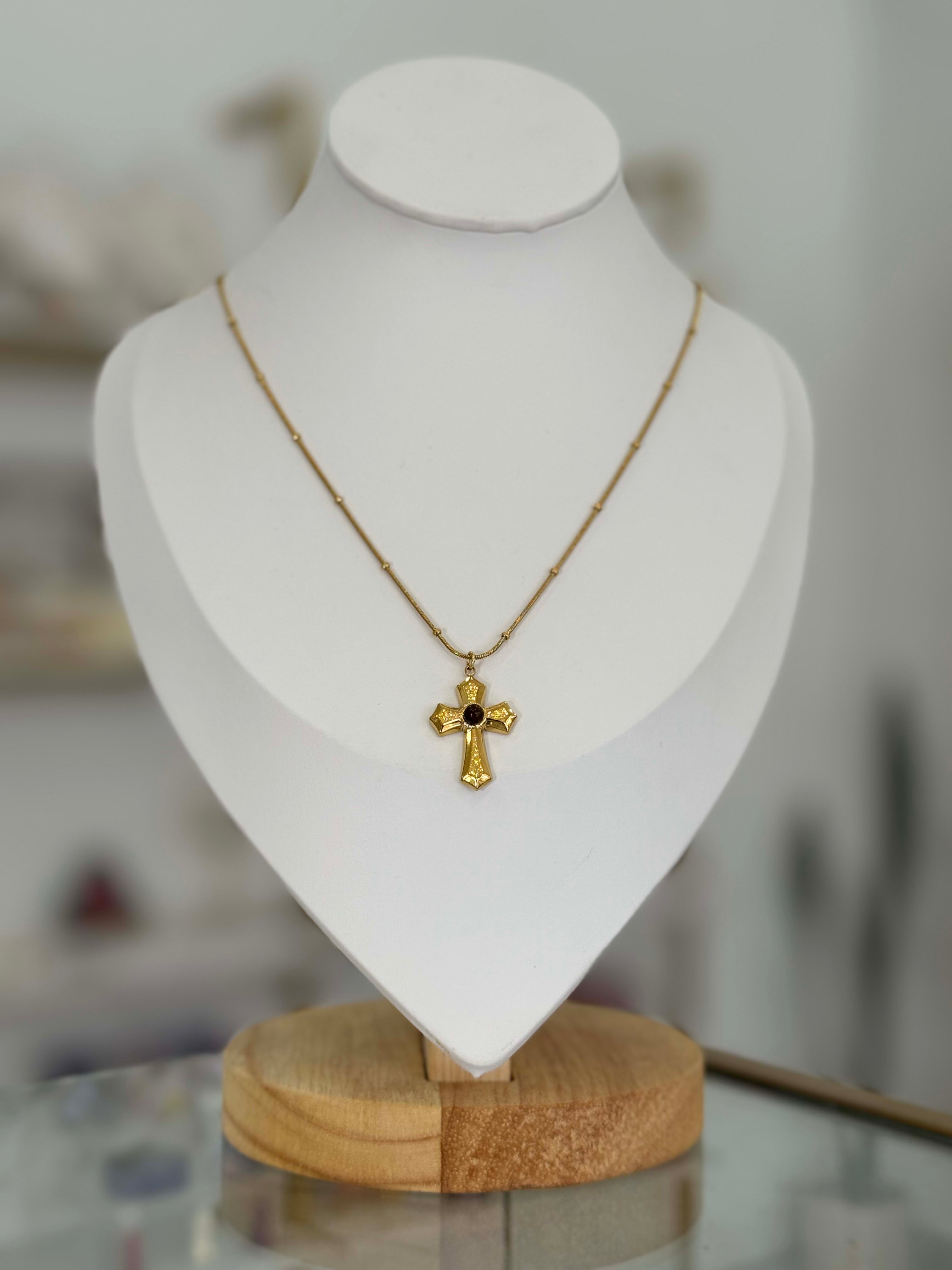 Collar cruz piedra café al centro. - collares Mundo Chic