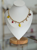 Collar dorado con dijes de frutas - collares Mundo Chic