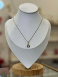 Collar con dije de catarina mini y zirconias. - collares Mundo Chic