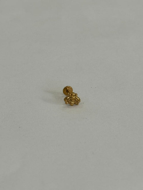 Abejita 3D dorada. Piercing labret de acero quirúrgico 316L - piercings Mundo Chic