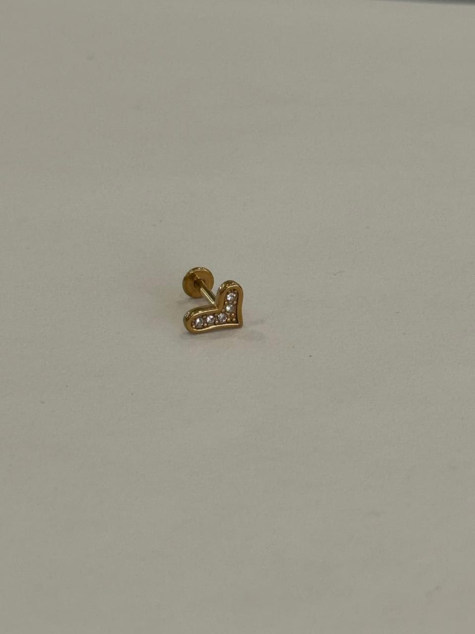 Corazón con zirconias. Piercing labret de acero quirúrgico 316L - piercings Mundo Chic