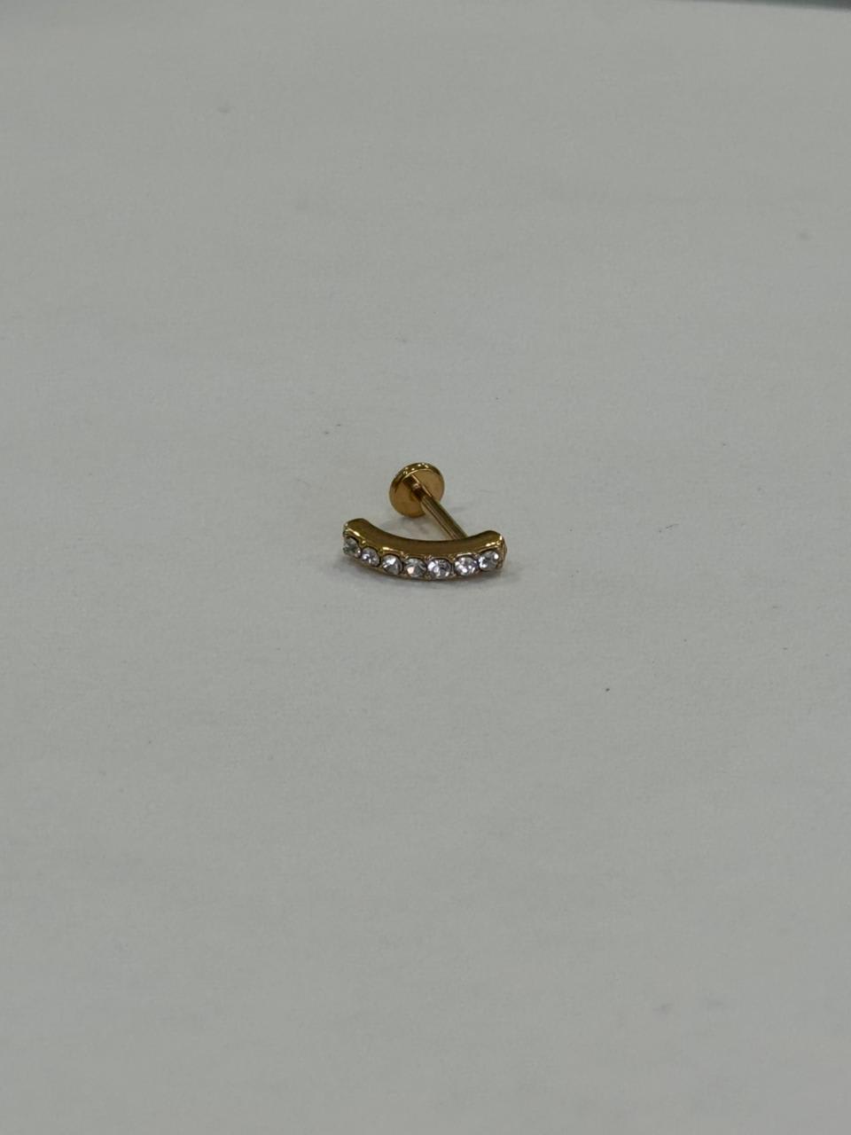Medio aro con zirconias. Piercing labret acero quirúrgico 316L. - piercings Mundo Chic