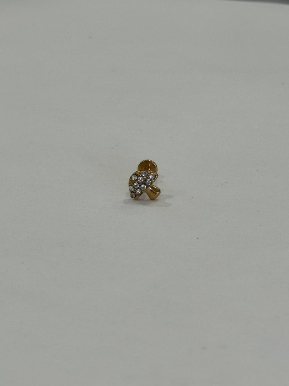 Honguito dorado con zirconias. Piercing de acero quirúrgico 316L - piercings Mundo Chic